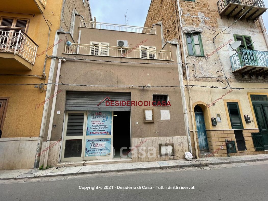Negozio/Locale commerciale in Affitto in Via Sant'Elia 31 a Santa Flavia