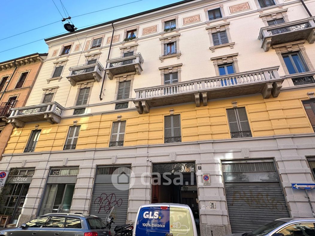 Appartamento in Vendita in Via Ausonio 7 a Milano