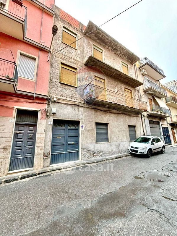 Appartamento in Vendita in Via Pantelleria 5 a Paternò