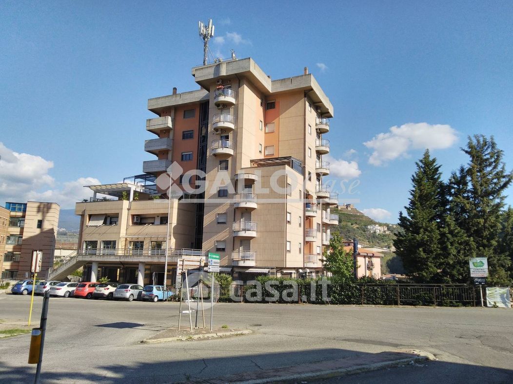 Appartamento in Vendita in Via Romualdo Montagna 31 a Cosenza