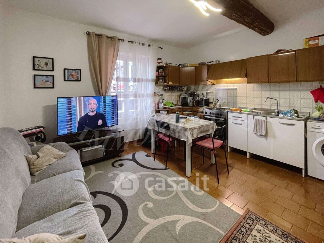 Appartamento in Vendita in Via Nicolò Cesare Garroni a Savona