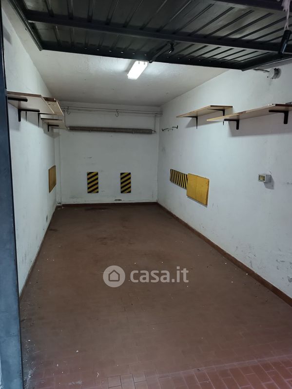 Garage/Posto auto in Vendita in Via Emilia a San Giuliano Milanese