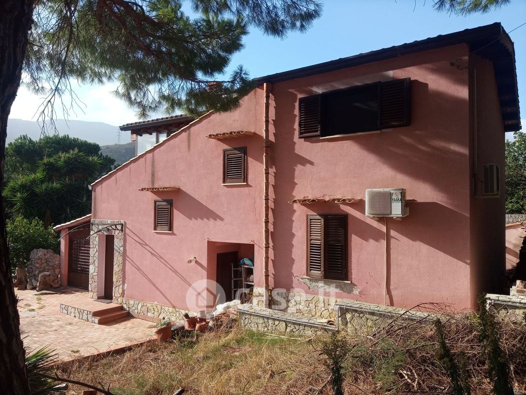 Villa in Vendita in Via Pezzingoli a Monreale