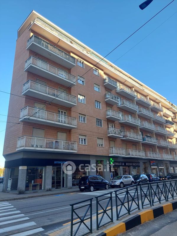Appartamento in Vendita in Via Monginevro 180 a Torino
