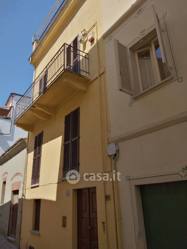 Casa indipendente in Vendita in Via Giuseppe Maria Bonzanigo a Asti