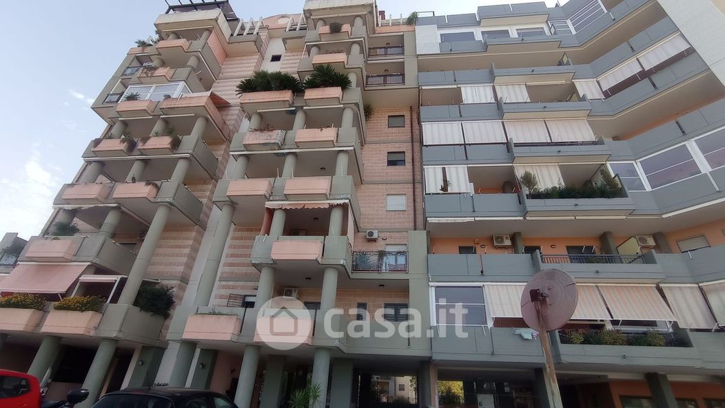 Appartamento in Vendita in Via Antonio de Curtis 8 a Bari