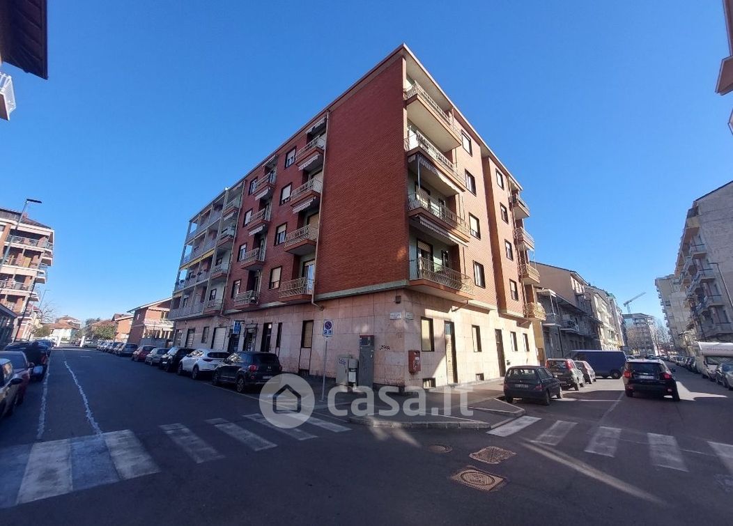 Appartamento in Vendita in Via Cabrini 7 a Torino
