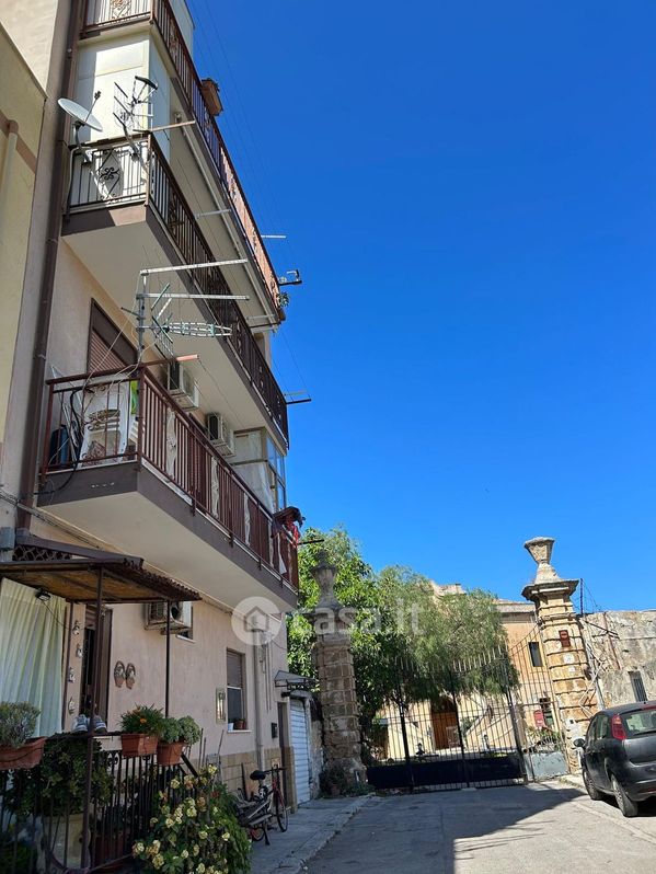 Appartamento in Vendita in Via Asilo Infantile Sella 18 a Palermo
