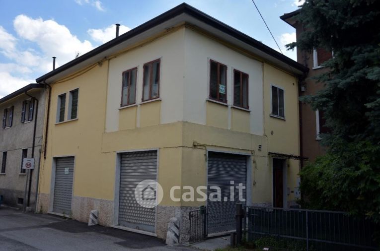 Casa indipendente in Vendita in Via Brennero 107 a Sant'Ambrogio di Valpolicella