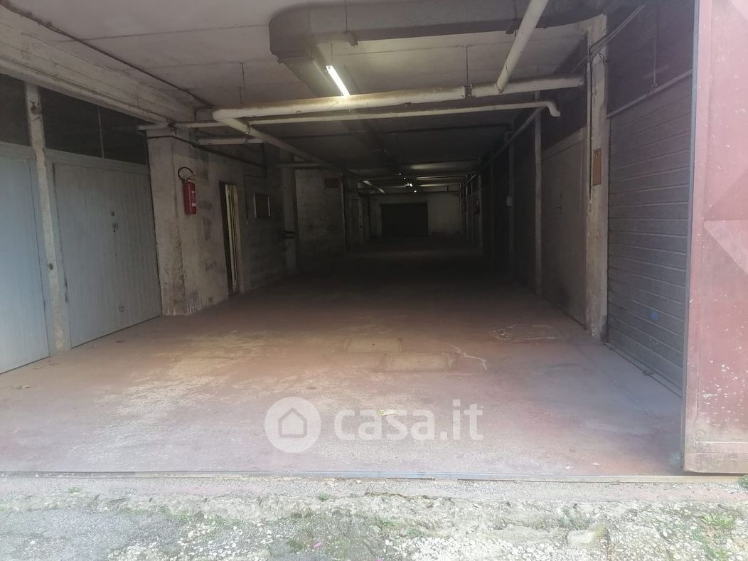 Garage/Posto auto in Vendita in Via Marcantonio Colonna 4 a Marino