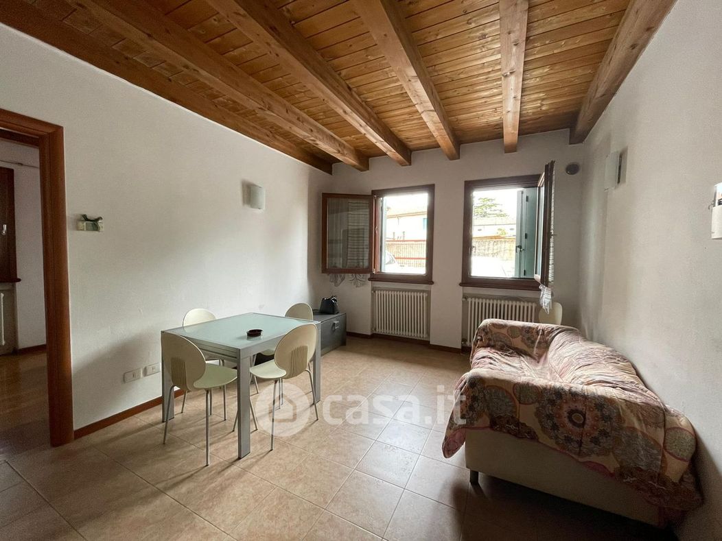 Appartamento in Vendita in a San Giovanni Lupatoto