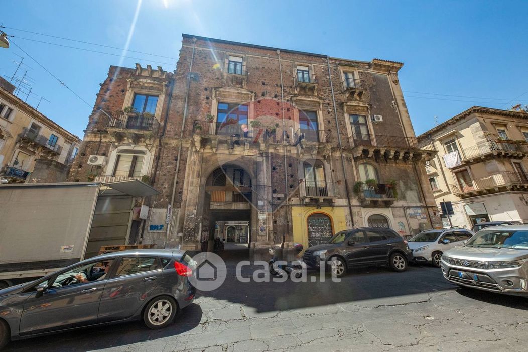 Appartamento in Vendita in Via Vittorio Emanuele II 275 a Catania