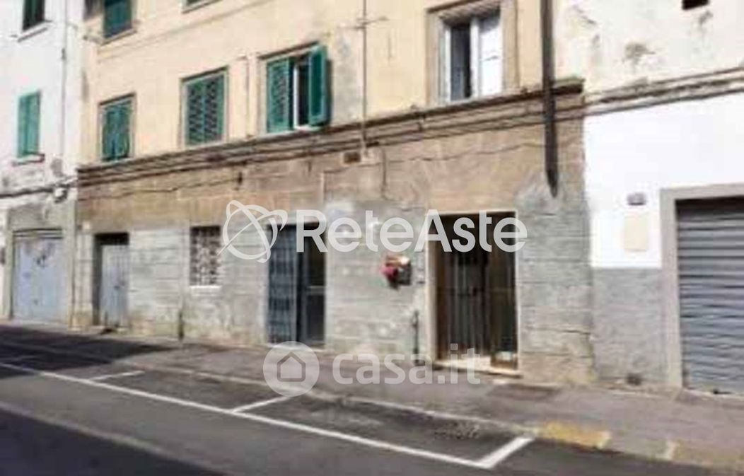 Appartamento in Vendita in Via Terrazzini a Livorno