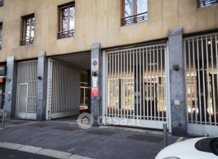 Garage/Posto auto in Vendita in Piazza Firenze 19 a Milano