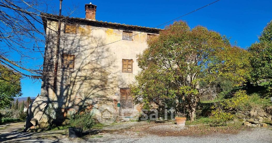 Rustico/Casale in Vendita in Via delle Ville 31 a Lucca