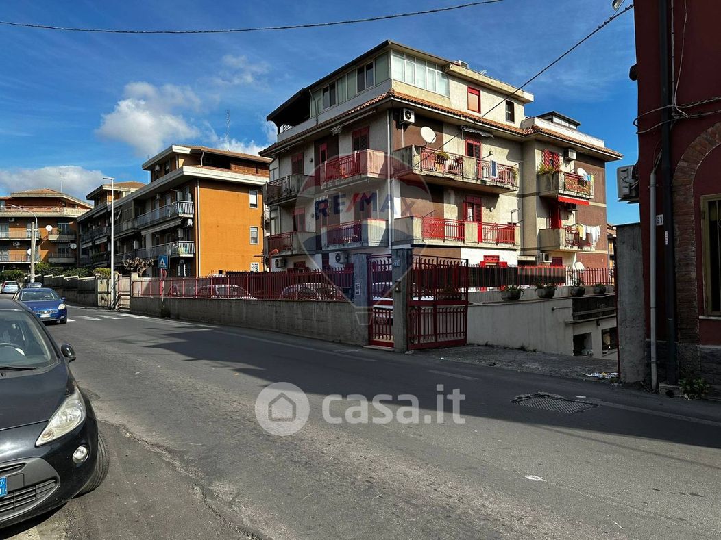 Negozio/Locale commerciale in Vendita in Via Palermo 614 a Catania