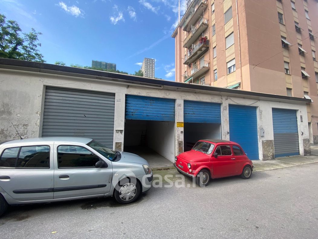 Garage/Posto auto in Vendita in Salita Brasile 23 c a Genova