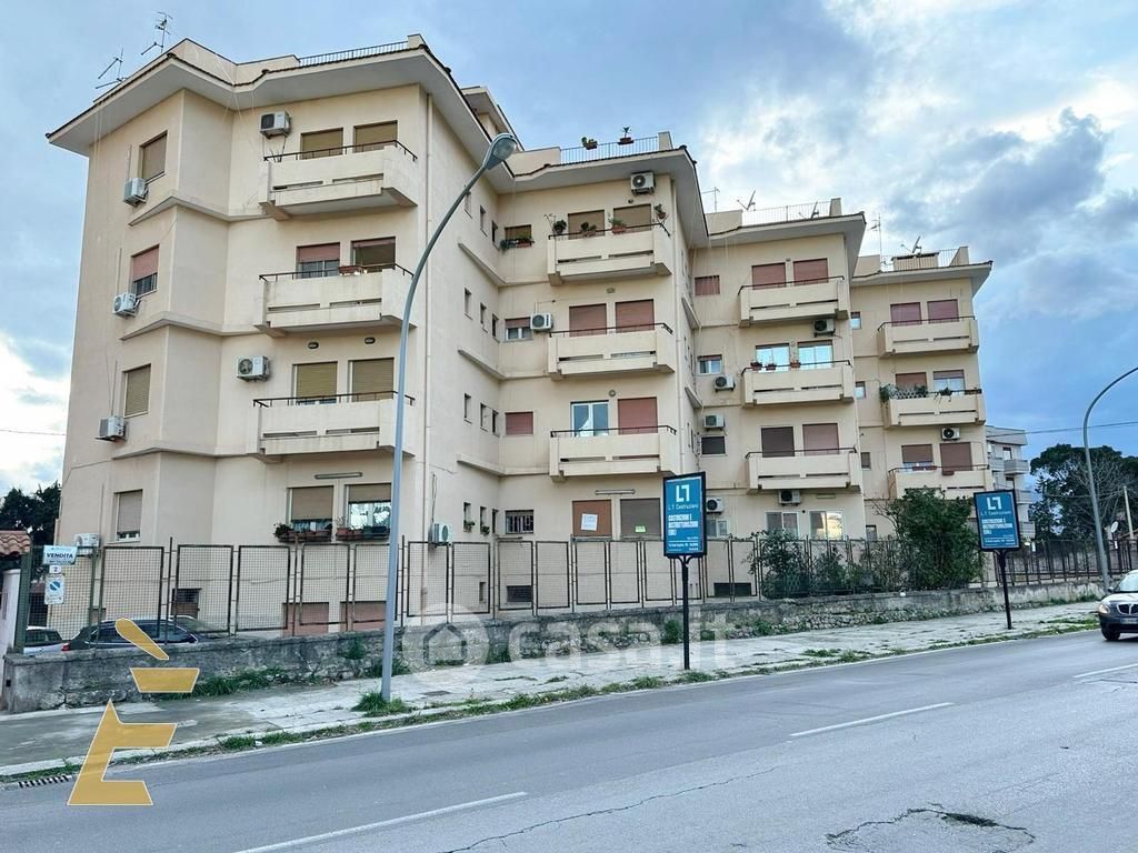 Appartamento in Vendita in Via della Favorita a Palermo