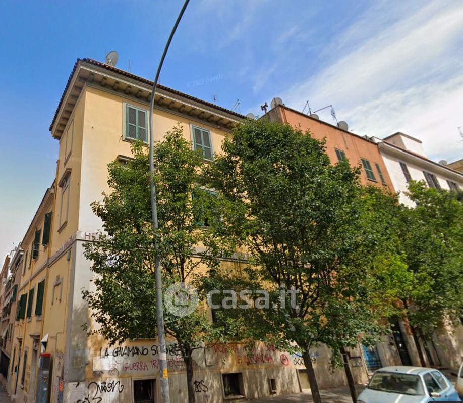 Casa indipendente in Vendita in Via Giulio Tenaglia a Palermo