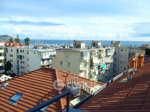 Appartamento in Affitto in Corso GARIBALDI a Sanremo