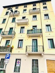 Appartamento in Vendita in Via Rogoredo 95 a Milano