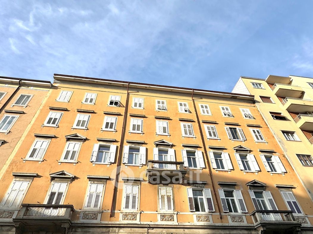 Appartamento in Vendita in Piazza dell'Ospitale 7 a Trieste