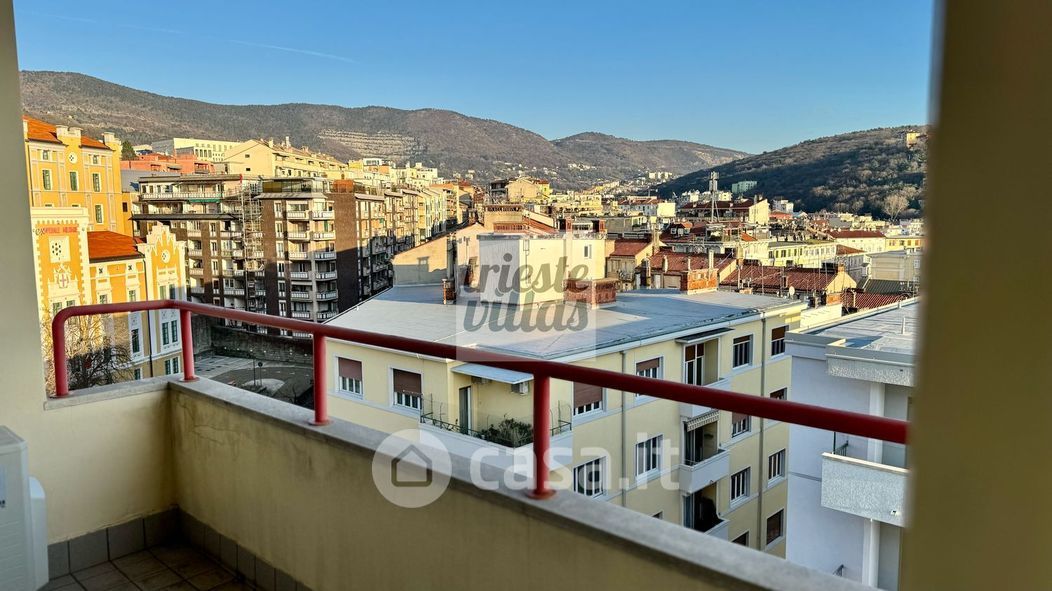 Appartamento in Vendita in Via Fabio Severo 39 a Trieste
