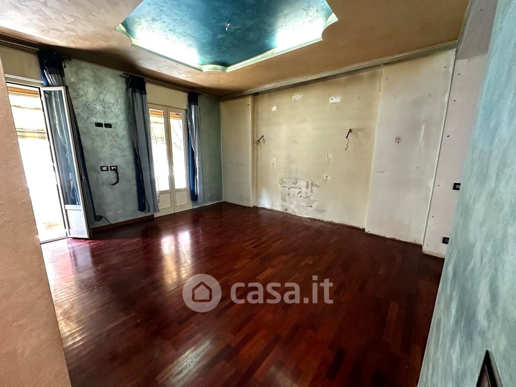 Appartamento in Vendita in Via Garian 44 a Milano