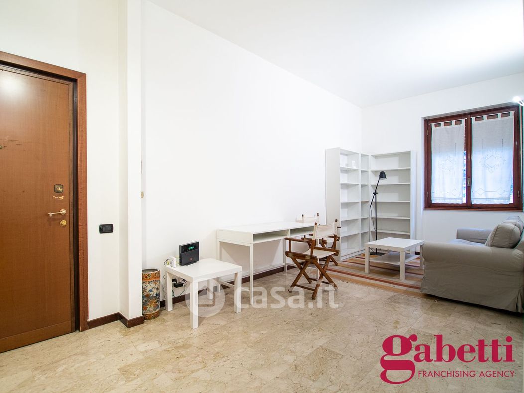Appartamento in Affitto in Via Pordenone 1 a Milano