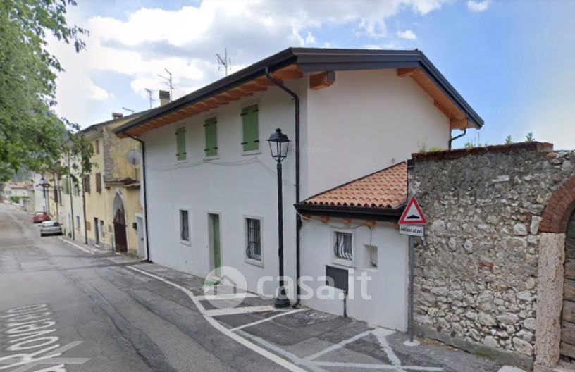 Appartamento in Vendita in Via Rovereto 239 a Dolcè