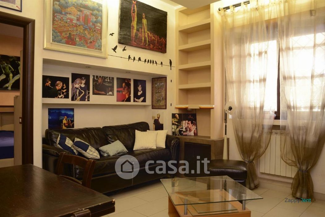 Appartamento in Affitto in Via della Magliana a Roma