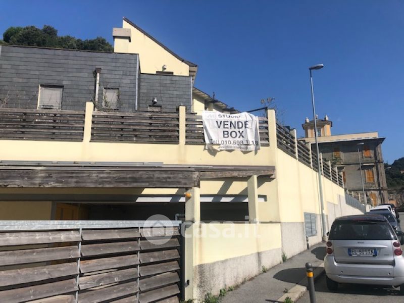Garage/Posto auto in Vendita in Via Varenna a Genova
