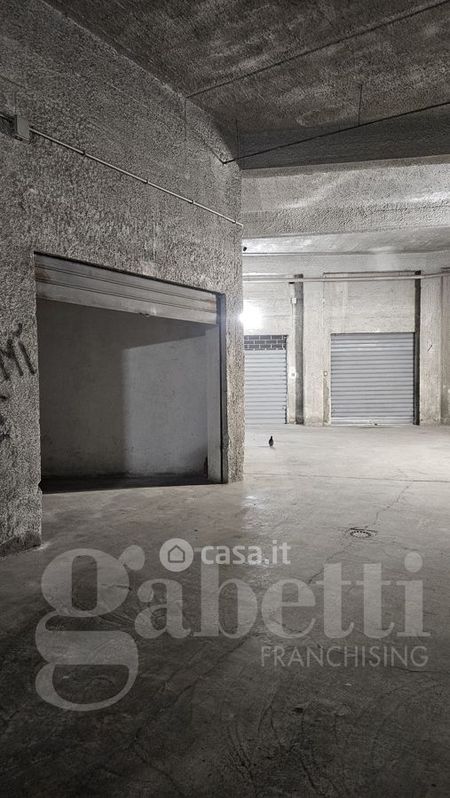 Garage/Posto auto in Vendita in Via Malaspina 193 a Palermo