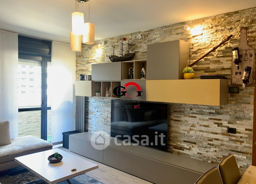 Appartamento in Vendita in Via Renato Lunelli a Trento