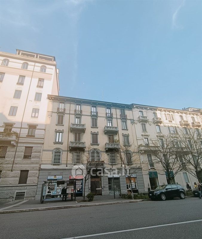 Negozio/Locale commerciale in Affitto in Via Giorgio Washington 3 a Milano