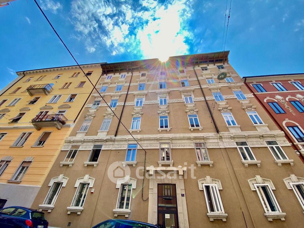 Appartamento in Vendita in Via Petronio 9 a Trieste
