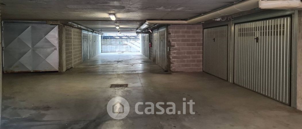 Garage/Posto auto in Vendita in Corso Ivrea 69 a Aosta