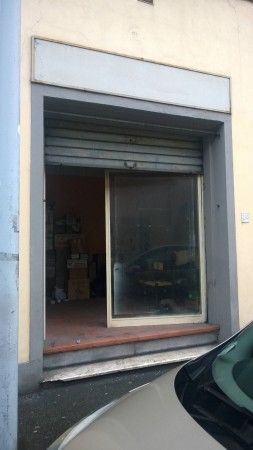 Negozio/Locale commerciale in Vendita in a Firenze