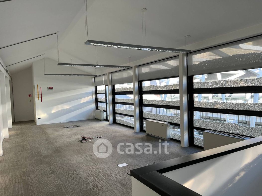 Ufficio in Affitto in Via Camillo Benso Conte di Cavour a Varese