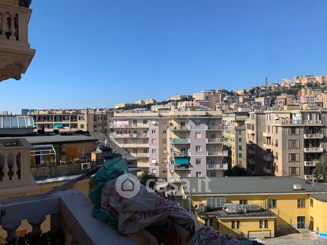 Appartamento in Vendita in Salita Franzonina 2 a Genova