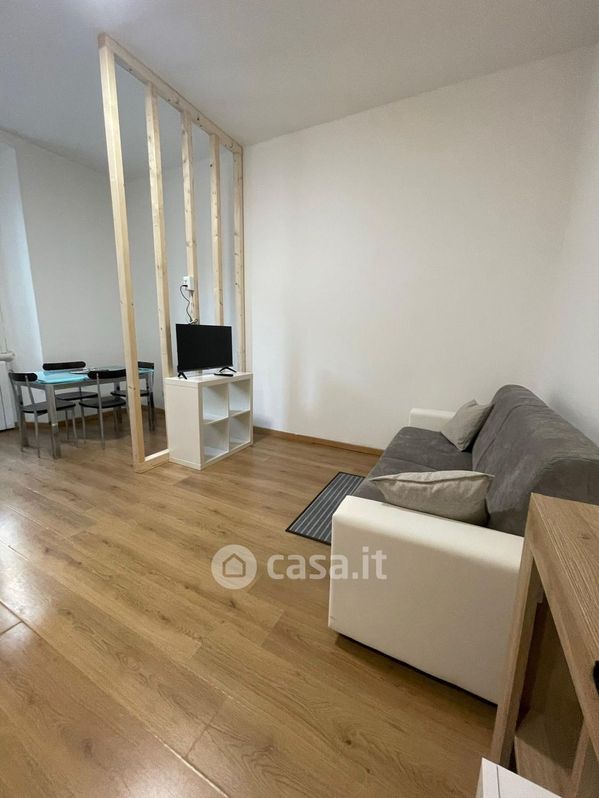 Appartamento in Affitto in Via Eugenio Villoresi 10 a Milano