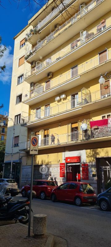 Appartamento in Vendita in Piazza Nicotera 6 a Salerno
