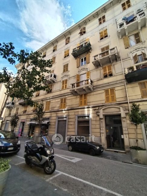 Appartamento in Vendita in Via Leone Vetrano a Genova
