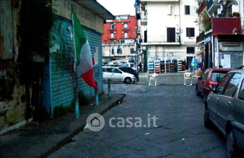 Negozio/Locale commerciale in Vendita in Via Antonietta de Pace 32 a Napoli