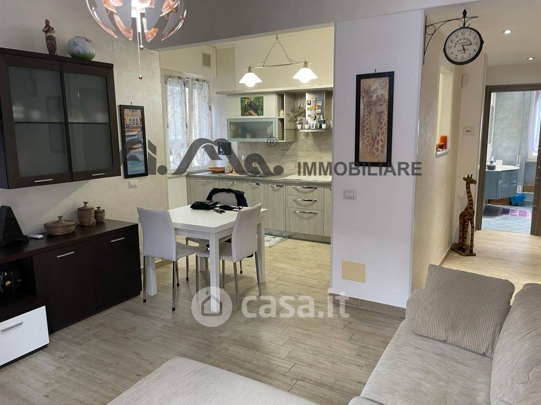 Appartamento in Affitto in Via Giovanni Amendola a Savona