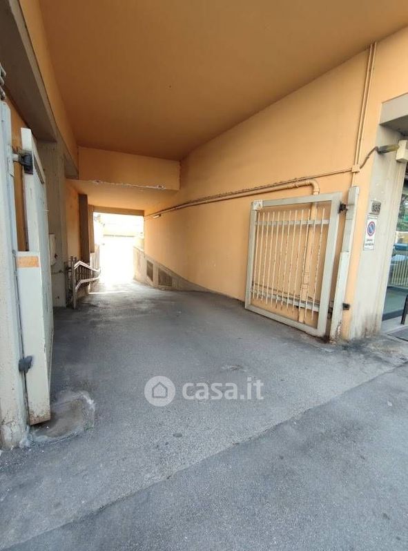 Garage/Posto auto in Vendita in Via Reginaldo Giuliani 135 a Firenze