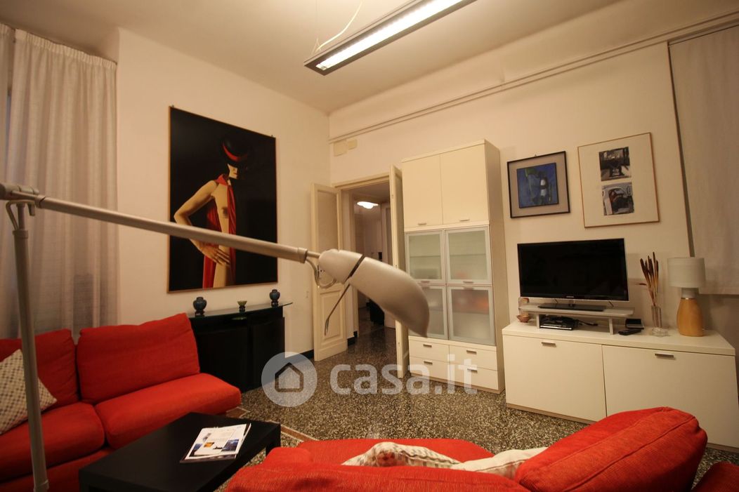Appartamento in Vendita in Via CASTELLI a Genova