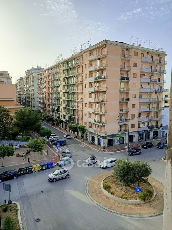 Appartamento in Vendita in Via Lago di Lesina 4 a Taranto