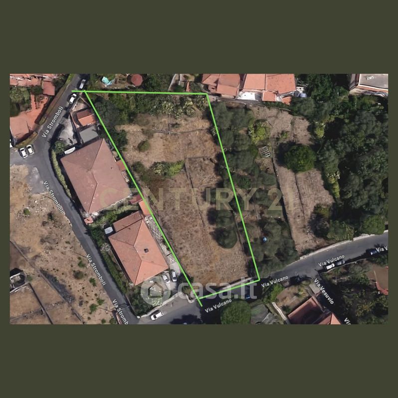 Terreno edificabile in Vendita in Via Vulcano 11 a Gravina di Catania