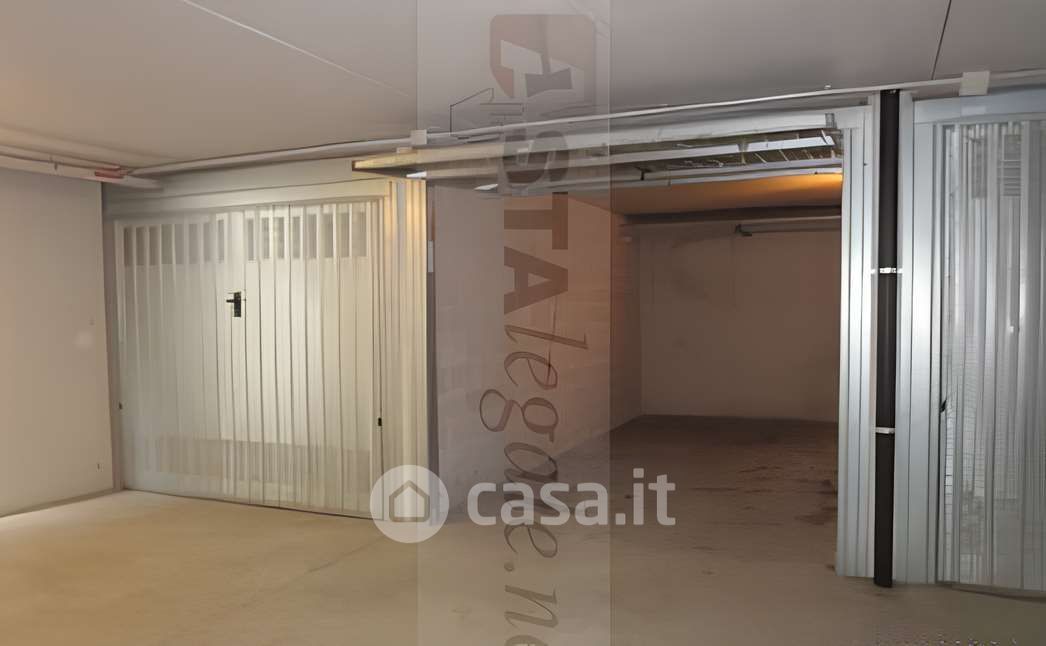 Garage/Posto auto in Vendita in Via Grandi A. 32 a Vimodrone